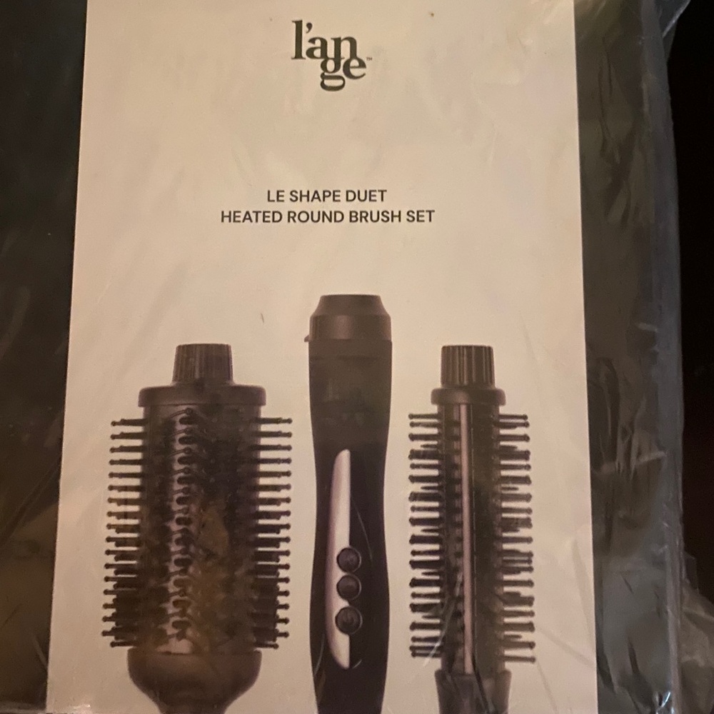 L’ange shape duet heated round brush set